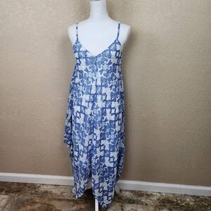 Sequin Hearts Blue and White Paisley Hankerchief Sundress Large NWT (4707)